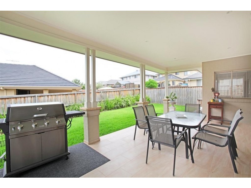 14 Rheinbergers Circuit, Elderslie NSW 2570