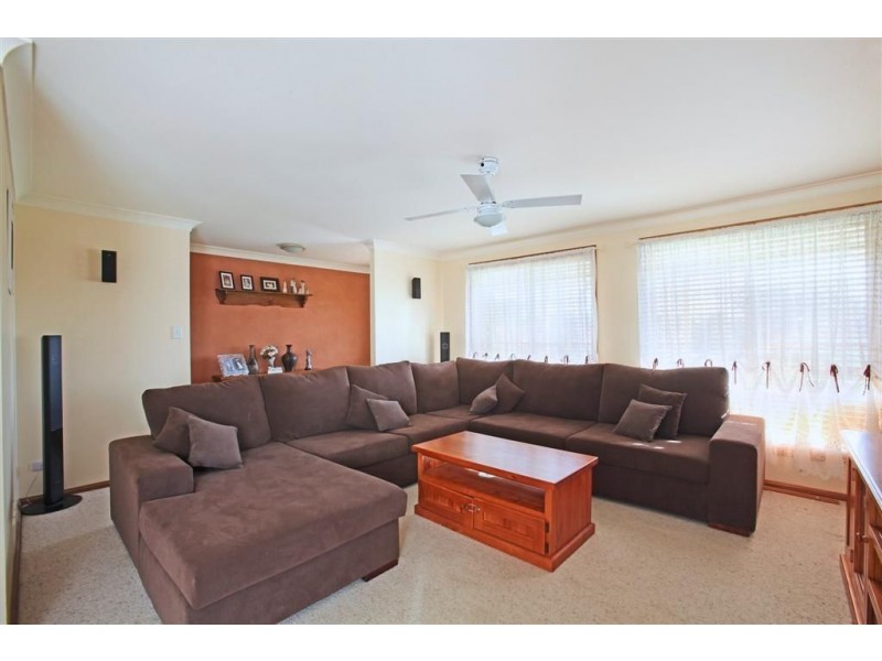 9 Bridle Avenue, Currans Hill NSW 2567