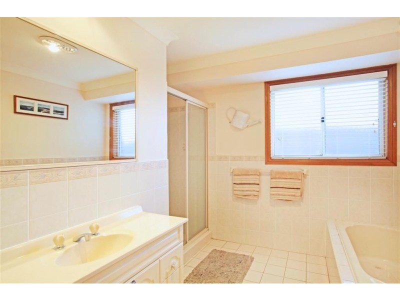 9 Bridle Avenue, Currans Hill NSW 2567