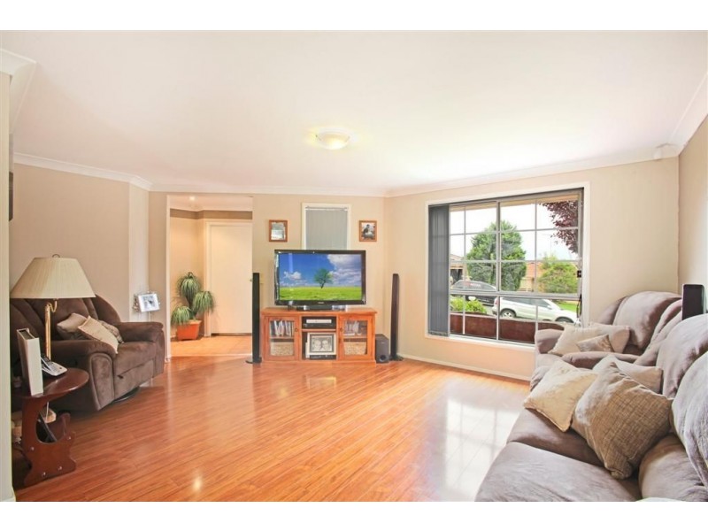 7 Buttercup Place, Mount Annan NSW 2567