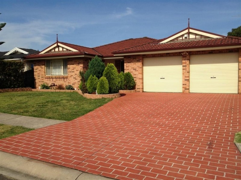 6 Larbert Place, Prestons NSW 2170
