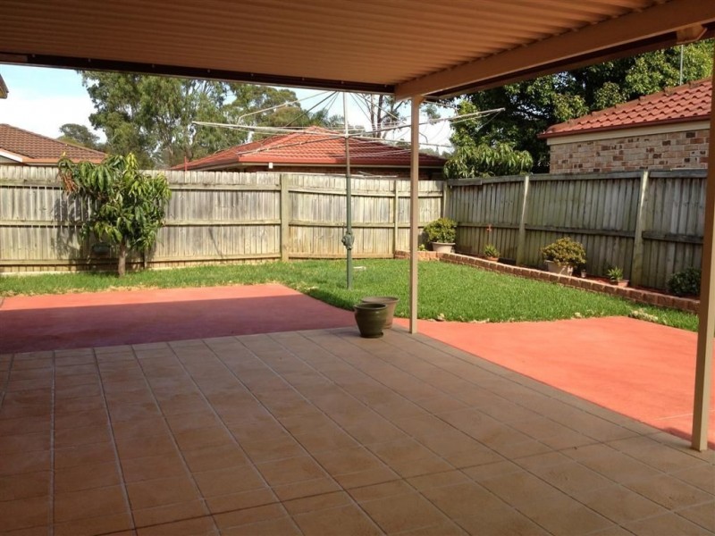 6 Larbert Place, Prestons NSW 2170