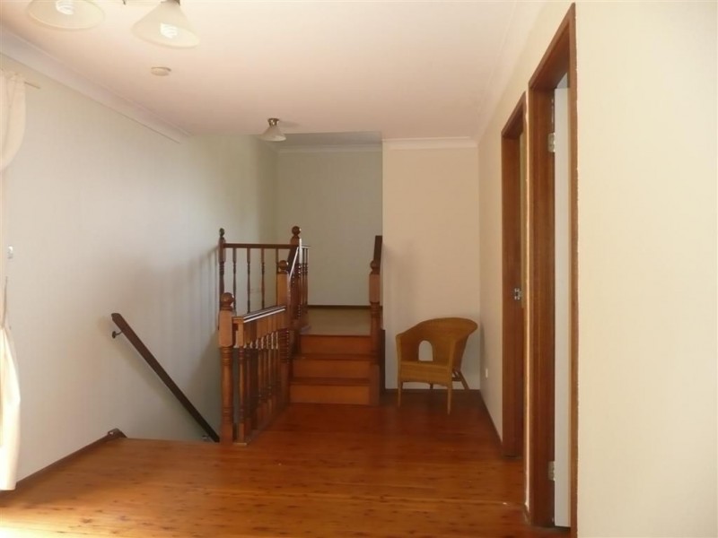 18 Clennam Avenue, Ambarvale NSW 2560