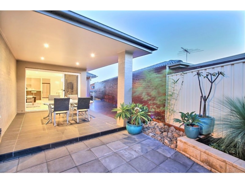 6 Goodenia Road, Mount Annan NSW 2567