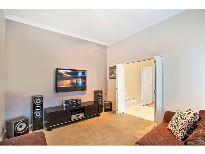 6 Goodenia Road, Mount Annan NSW 2567