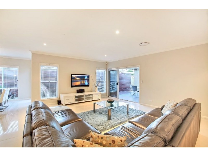 6 Goodenia Road, Mount Annan NSW 2567