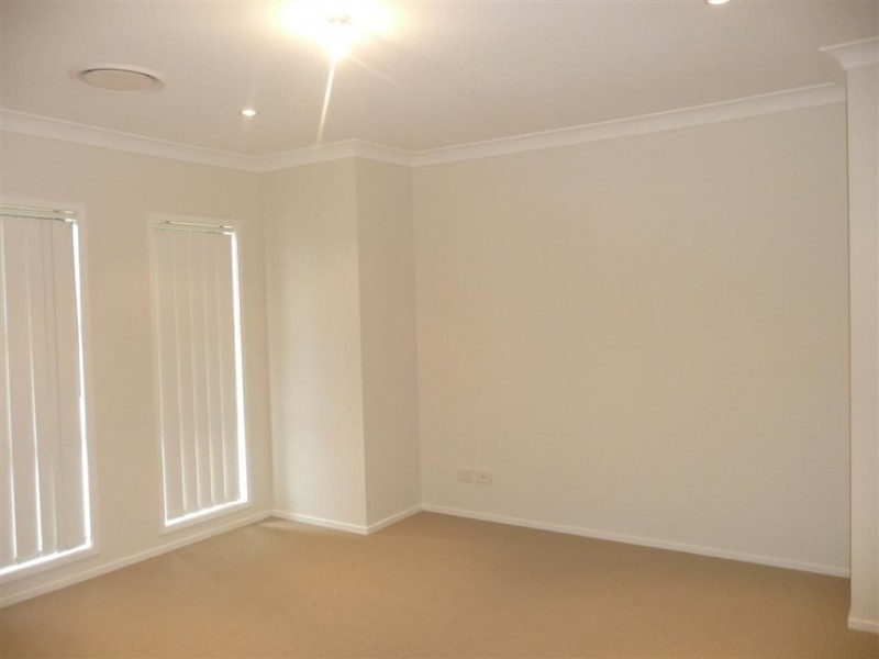 45 Beechey Circuit, Oran Park NSW 2570