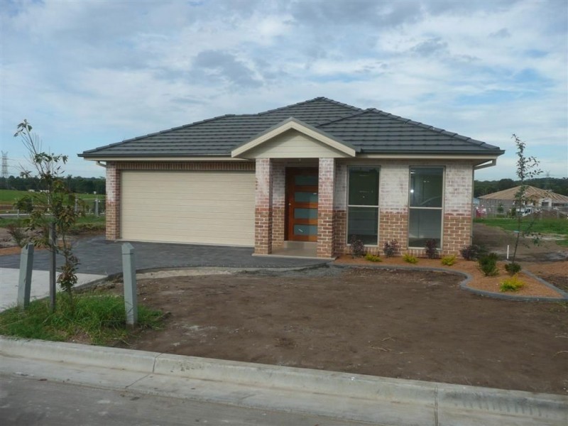 9136 Carter Street, Oran Park NSW 2570