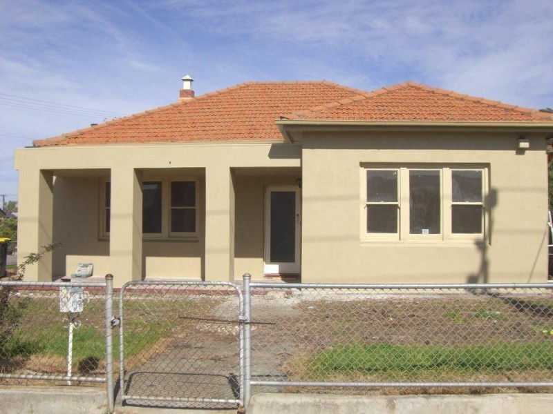 121 Trimmer Pde, Seaton SA 5023