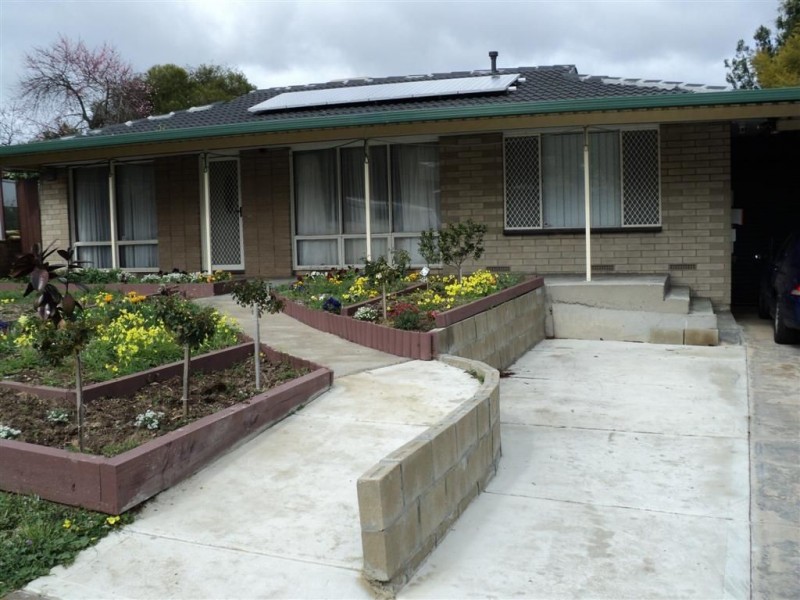 19 Abelia Ave, Para Vista SA 5093