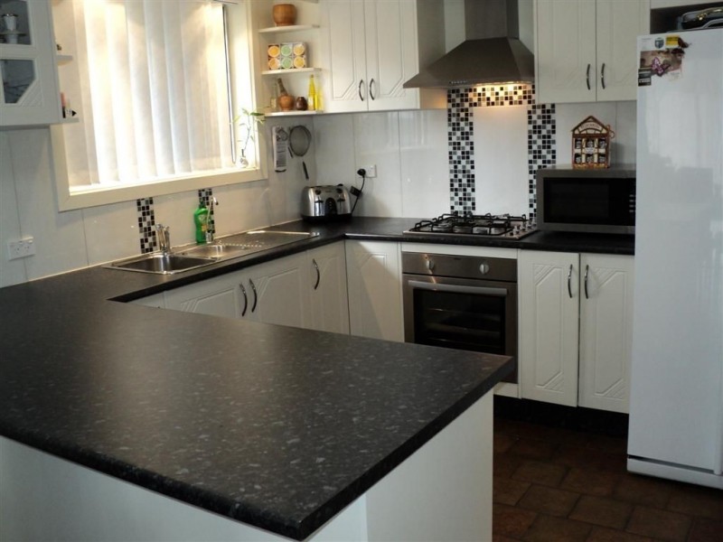 19 Abelia Ave, Para Vista SA 5093