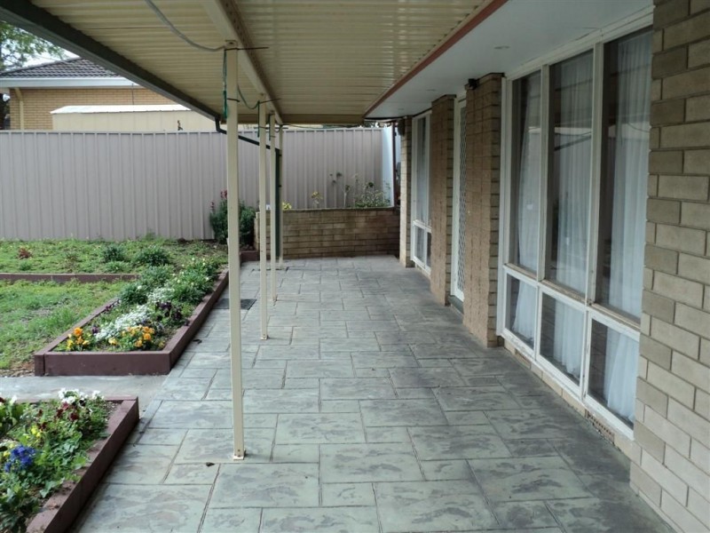 19 Abelia Ave, Para Vista SA 5093