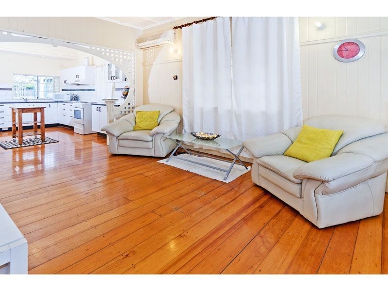 25 Faversham Street, Woolloongabba QLD 4102