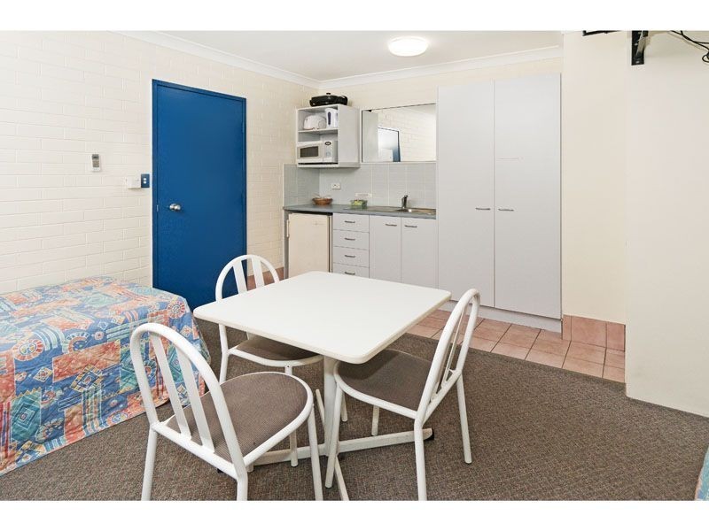 106/24 Tottenham Street, Woolloongabba QLD 4102