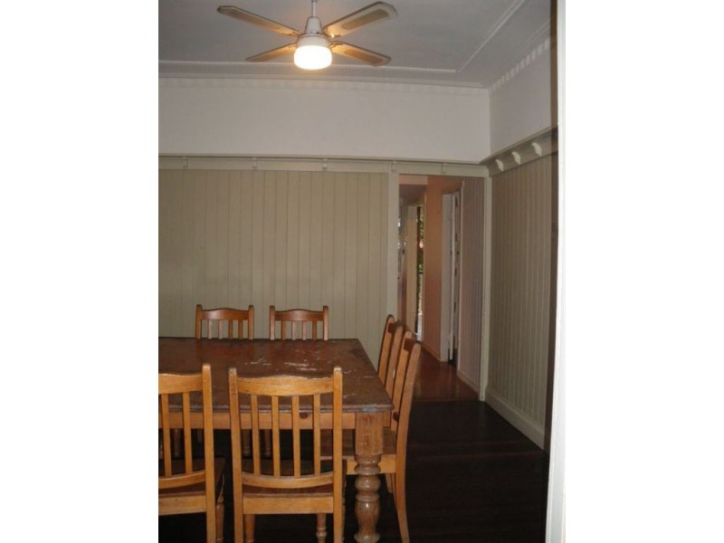 216 Chatsworth Road, Coorparoo QLD 4151