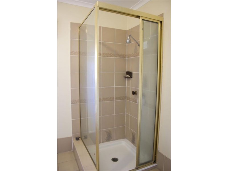 393 Winstanley Street, Carindale QLD 4152