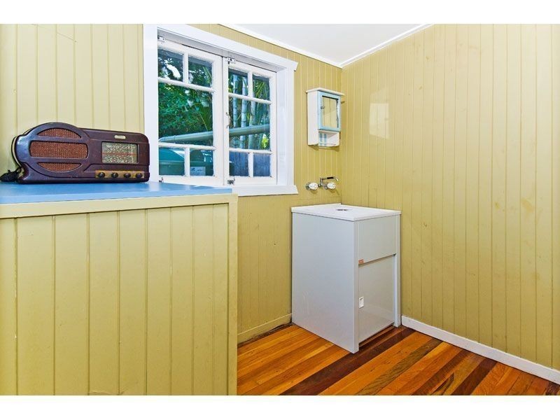 23 Sword Street, Woolloongabba QLD 4102