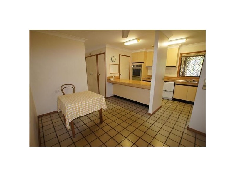 80 Crewe Street, Mount Gravatt East QLD 4122