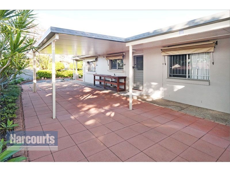 1 Cornell Street, Robertson QLD 4109