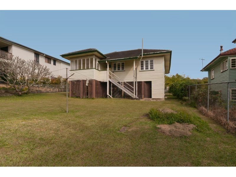 17 Fork Street, Coorparoo QLD 4151