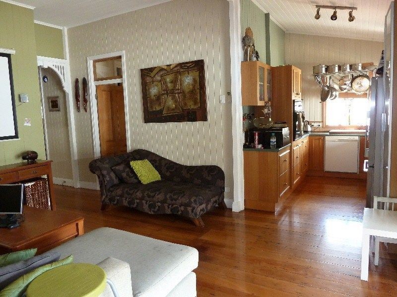 37 Deshon Street, Woolloongabba QLD 4102