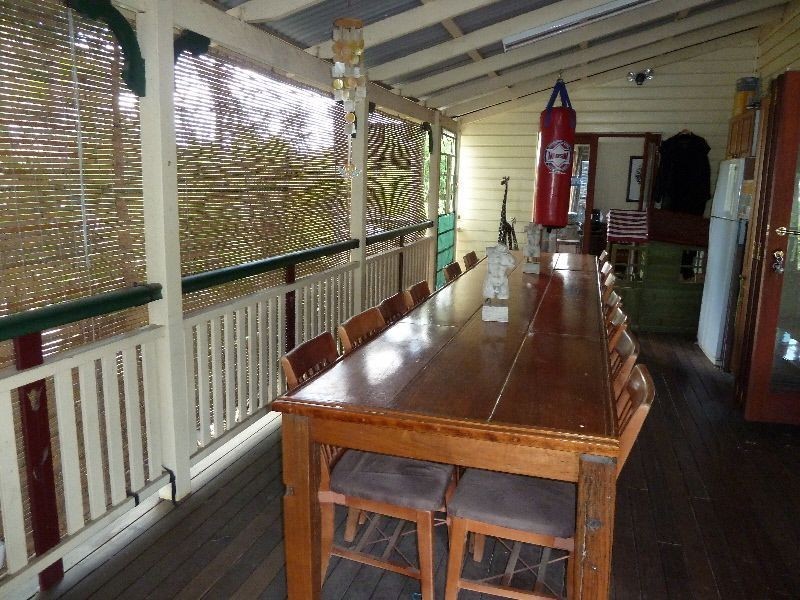 37 Deshon Street, Woolloongabba QLD 4102