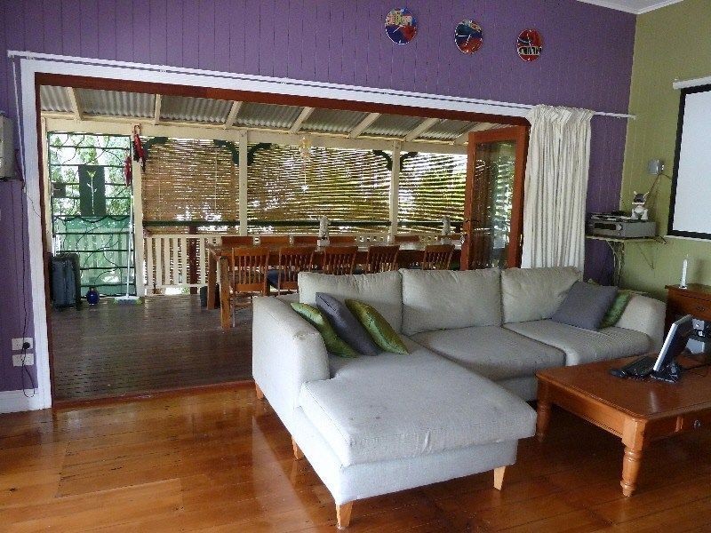 37 Deshon Street, Woolloongabba QLD 4102