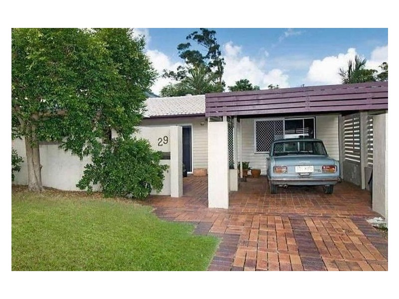29 Kneale St, Holland Park West QLD 4121