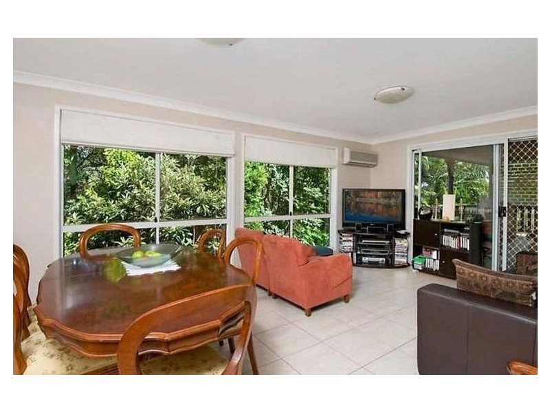29 Kneale St, Holland Park West QLD 4121