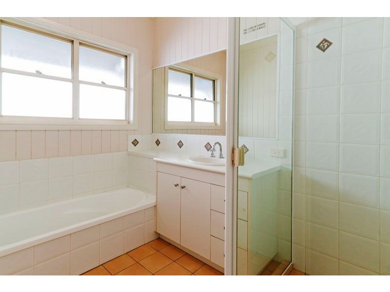 1221 Stanley Street East, Coorparoo QLD 4151