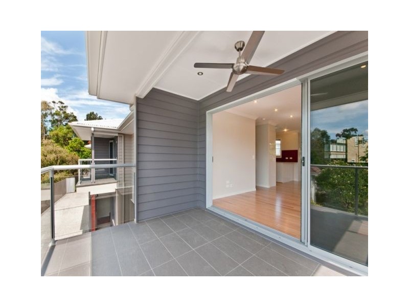 2/42 Brown Street, Camp Hill QLD 4152