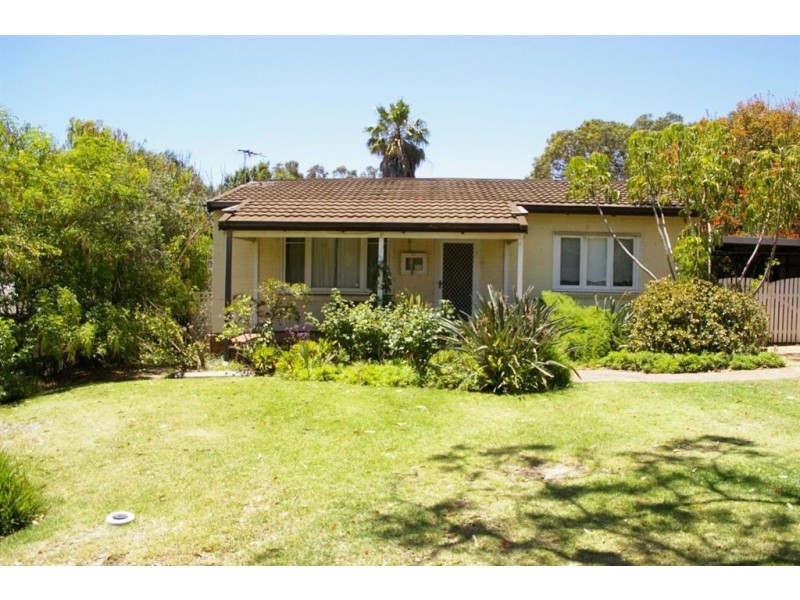 14 Elphick Street, Bluff Point WA 6530