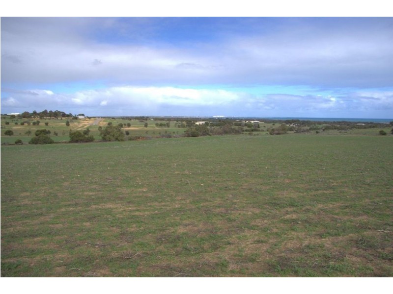 L319/585 David Road, Waggrakine WA 6530