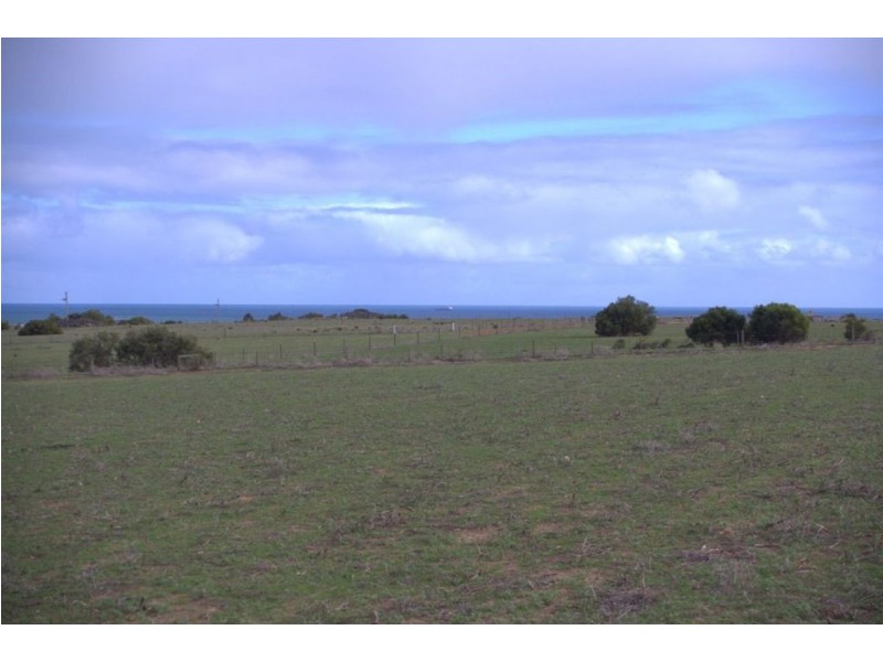 L319/585 David Road, Waggrakine WA 6530