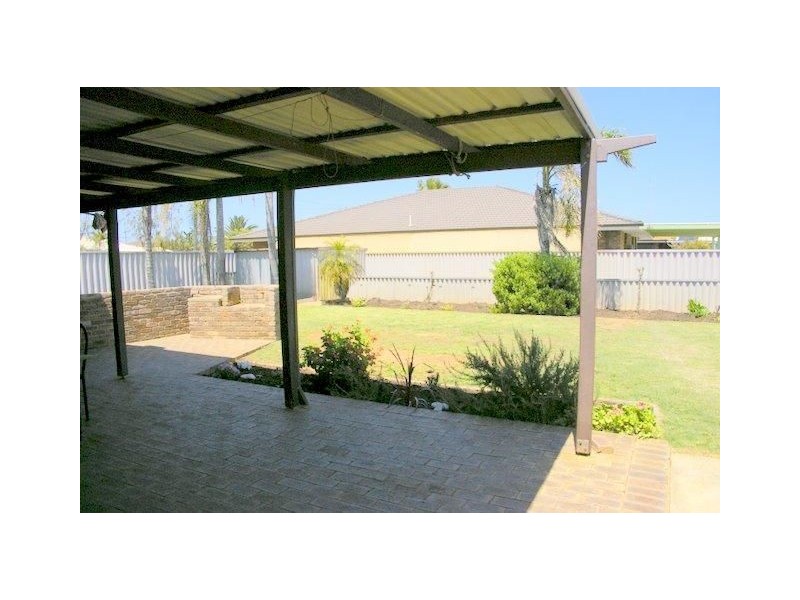 74 Mcaleer Drive, Mahomets Flats WA 6530