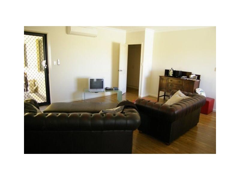 4/11 Waldeck Street, Geraldton WA 6530