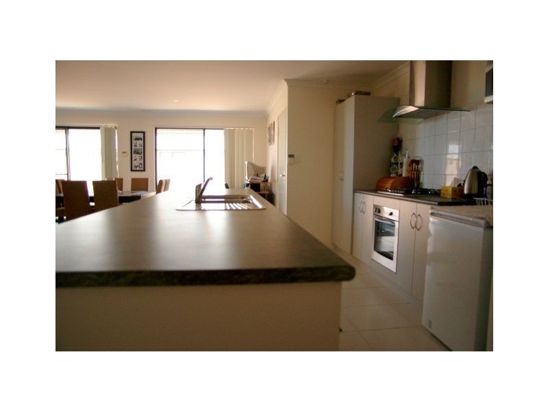 63 Sutcliffe Road, Waggrakine WA 6530