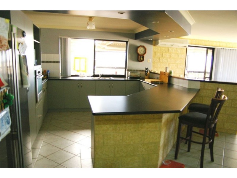 1 Halfmoon Drive, Geraldton WA 6530