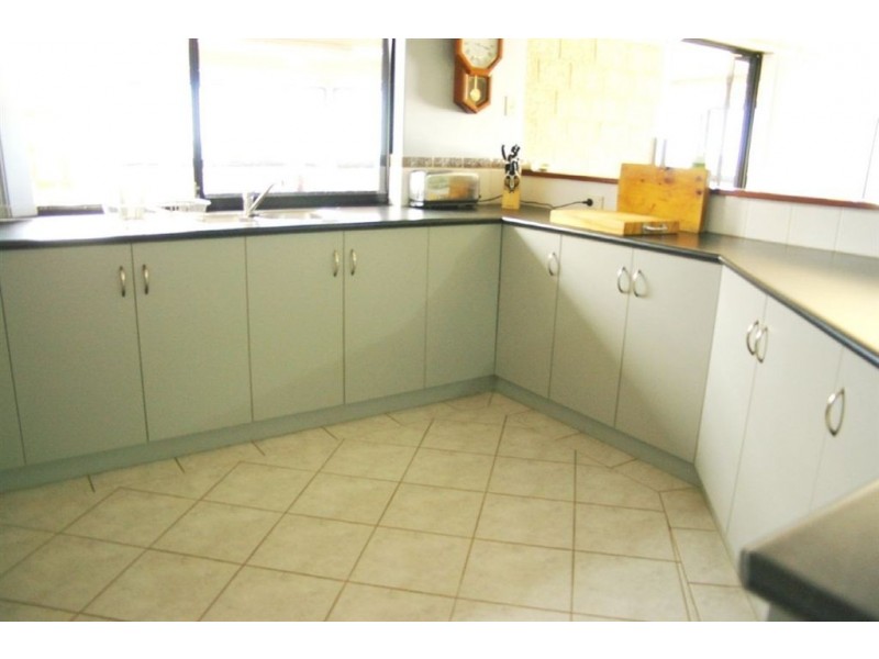 1 Halfmoon Drive, Geraldton WA 6530