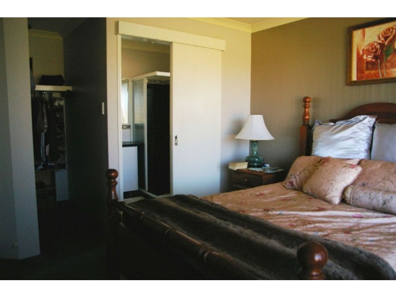 1 Halfmoon Drive, Geraldton WA 6530