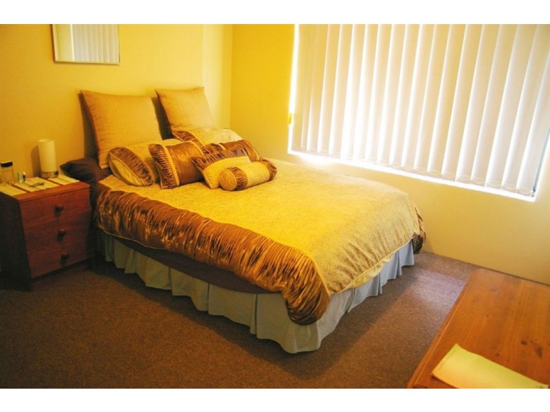 1 Halfmoon Drive, Geraldton WA 6530