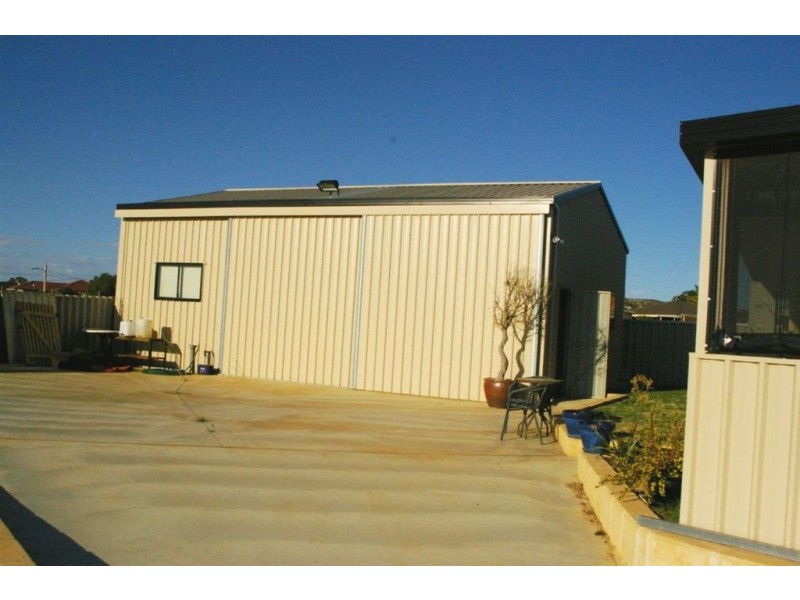 1 Halfmoon Drive, Geraldton WA 6530