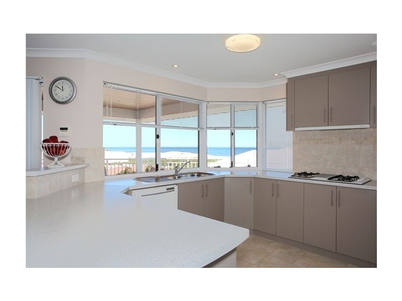 46 Bellimos Drive, Wandina WA 6530