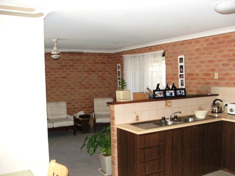 9 Mellows, Rangeway WA 6530