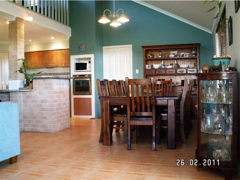 2 Wave Crest Circle, Drummond Cove WA 6532