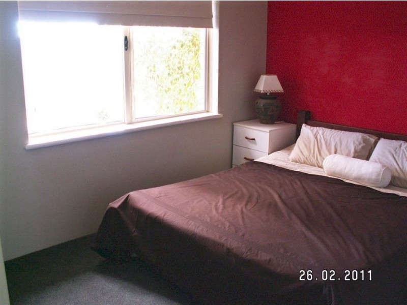 2 Wave Crest Circle, Drummond Cove WA 6532