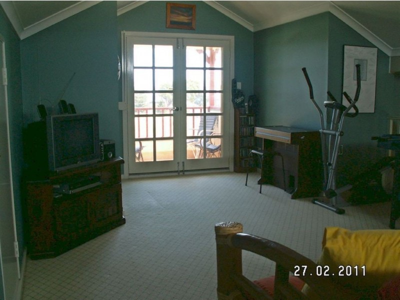 2 Wave Crest Circle, Drummond Cove WA 6532