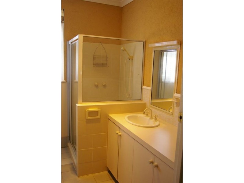 257 First Street, Wonthella WA 6530