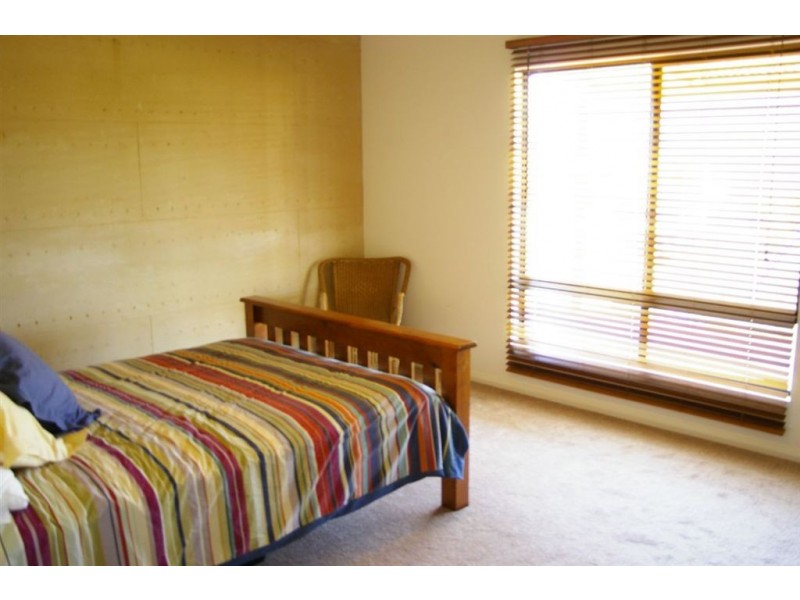 38 Sadler Way, Deepdale WA 6532