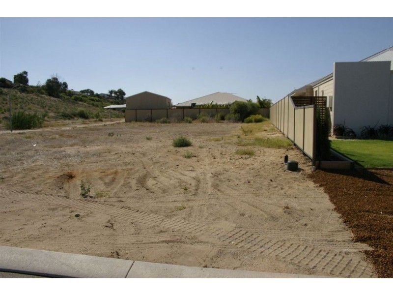 1 Topsail Street, Drummond Cove WA 6532